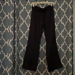 Under armor cold gear loose fitting pants